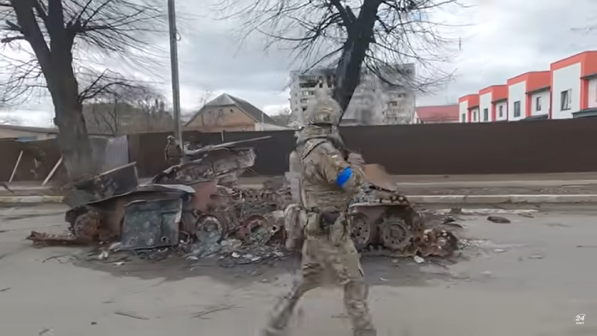 A video emerged of Zelensky visiting troops near Bakhmut. True or not?